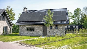 Vorderansicht (1)
