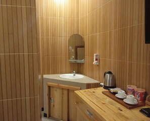 Deluxe Double Room - Hotel Sakinah Syariah (Jambelaer)