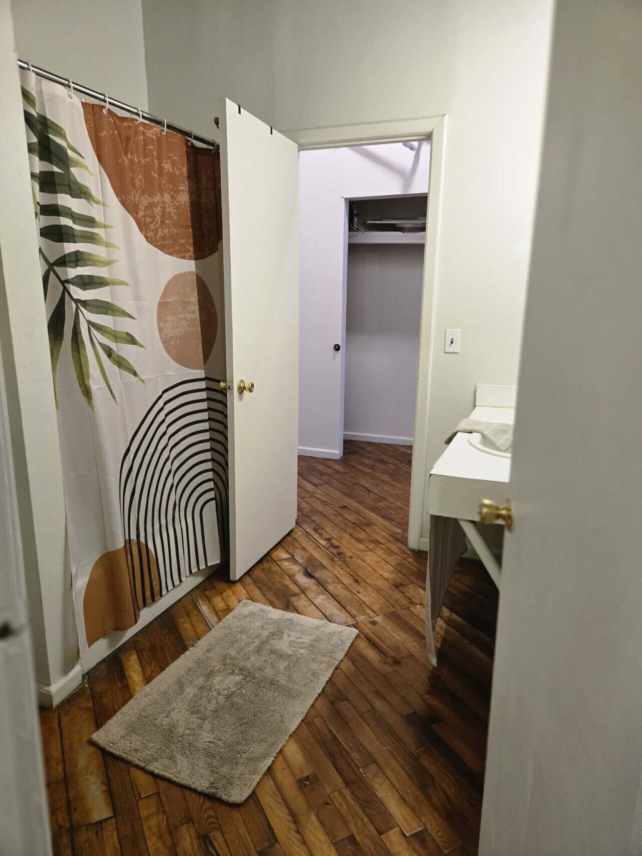 Hårføner og håndklær