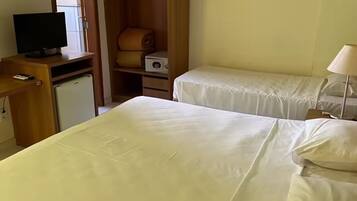 WiFi, bed sheets
