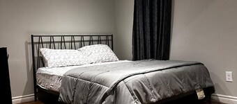 Cozy&Comfort Studio in  the city of Kitchener- 6mins walk to Conestoga college