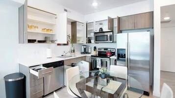 Microwave, oven, stovetop, dishwasher