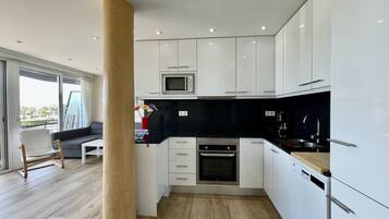 Apartment | Private kitchen