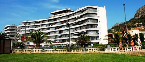 Apartment | Exterior