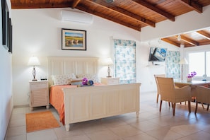 1 habitación, tabla de planchar con plancha, wifi y ropa de cama