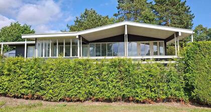 Cozy holiday home with sea view