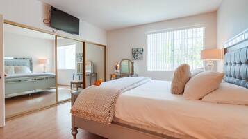 2 dormitorios, tabla de planchar con plancha, wifi gratis y ropa de cama