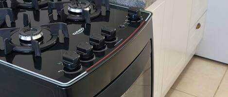 Oven, stovetop