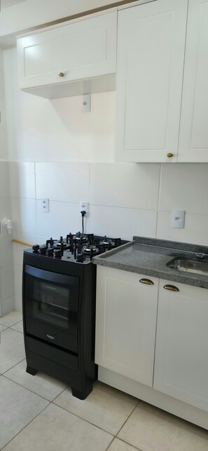 Oven, stovetop