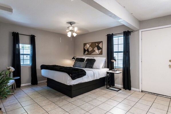 Iron/ironing board, travel cot, bed sheets