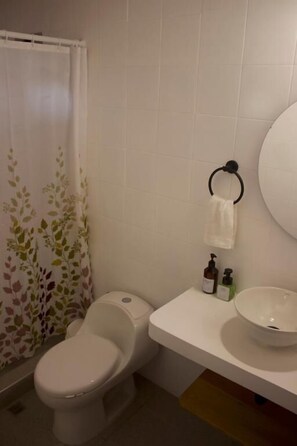 Deluxe Double Room | Blackout drapes, iron/ironing board, free WiFi