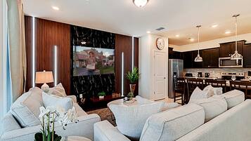 House | 5 bilik tidur, Internet