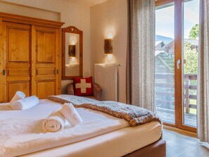 8 chambres, accès Internet