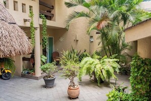 Property grounds - Experience Playa in style: terrace, design & sun. (Playa del Carmen)