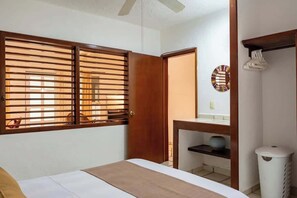 2 bedrooms, iron/ironing board, WiFi, bed sheets - Experience Playa in style: terrace, design & sun. (Playa del Carmen)