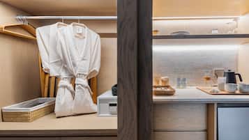 Studio Suite Exclusive, 1 giường cỡ king | Tiện nghi phòng tắm | Buồng tắm vòi sen, vòi sen phun mưa