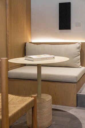 Luxury Studio Suite, 1 King Bed, Balcony, City View | Living area - Lamartine Boutique Hotel Polanco (Mexico City)