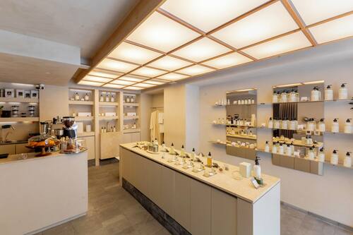 Coffee shop