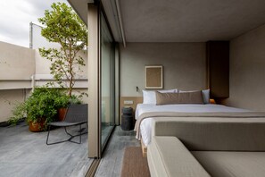 Presidential Studio Suite, 1 King Bed, Terrace, City View | Premium bedding, in-room safe, individually decorated - Lamartine Boutique Hotel Polanco (Mexico City)