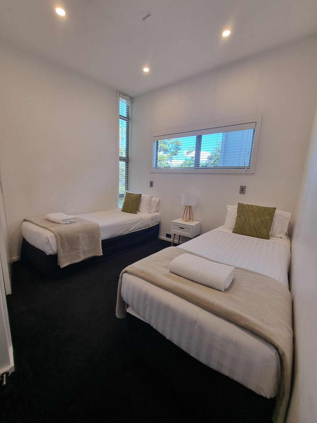 3 chambres, fer et planche à repasser, Wi-Fi, draps fournis