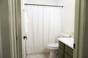Hair dryer, towels, soap, toilet paper - Casa Elisa (Del Rio)