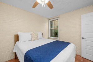 2 habitaciones, tabla de planchar con plancha y wifi gratis 