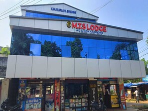 House | Bahagian luar