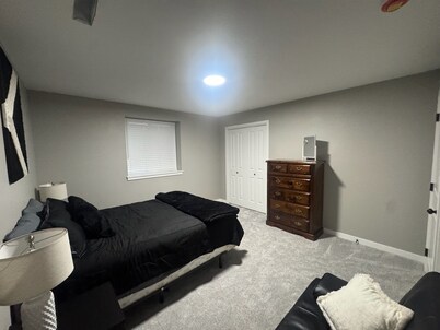 Downtown Iowa City - Brand New Luxury Stay
