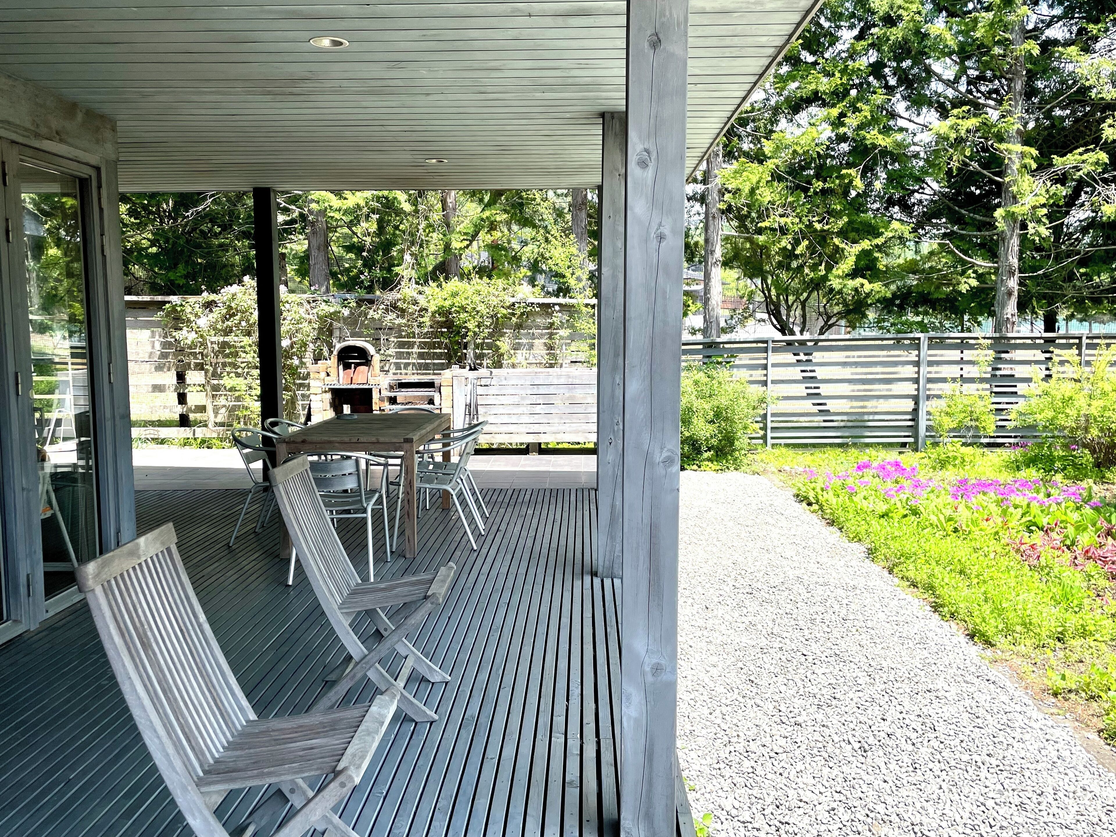 Luxe cottage, 4 slaapkamers, keuken, uitzicht op tuin | Terras