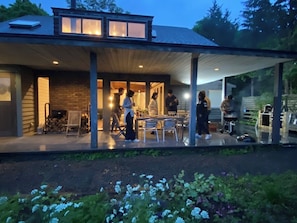 Luxury Cottage, 4 Bedrooms, Kitchen, Garden View | Terrace/patio
