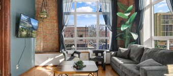 The Overlook: Downtown Cory Block Apartment