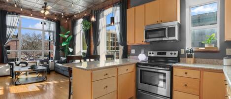 Fridge, microwave, oven, stovetop
