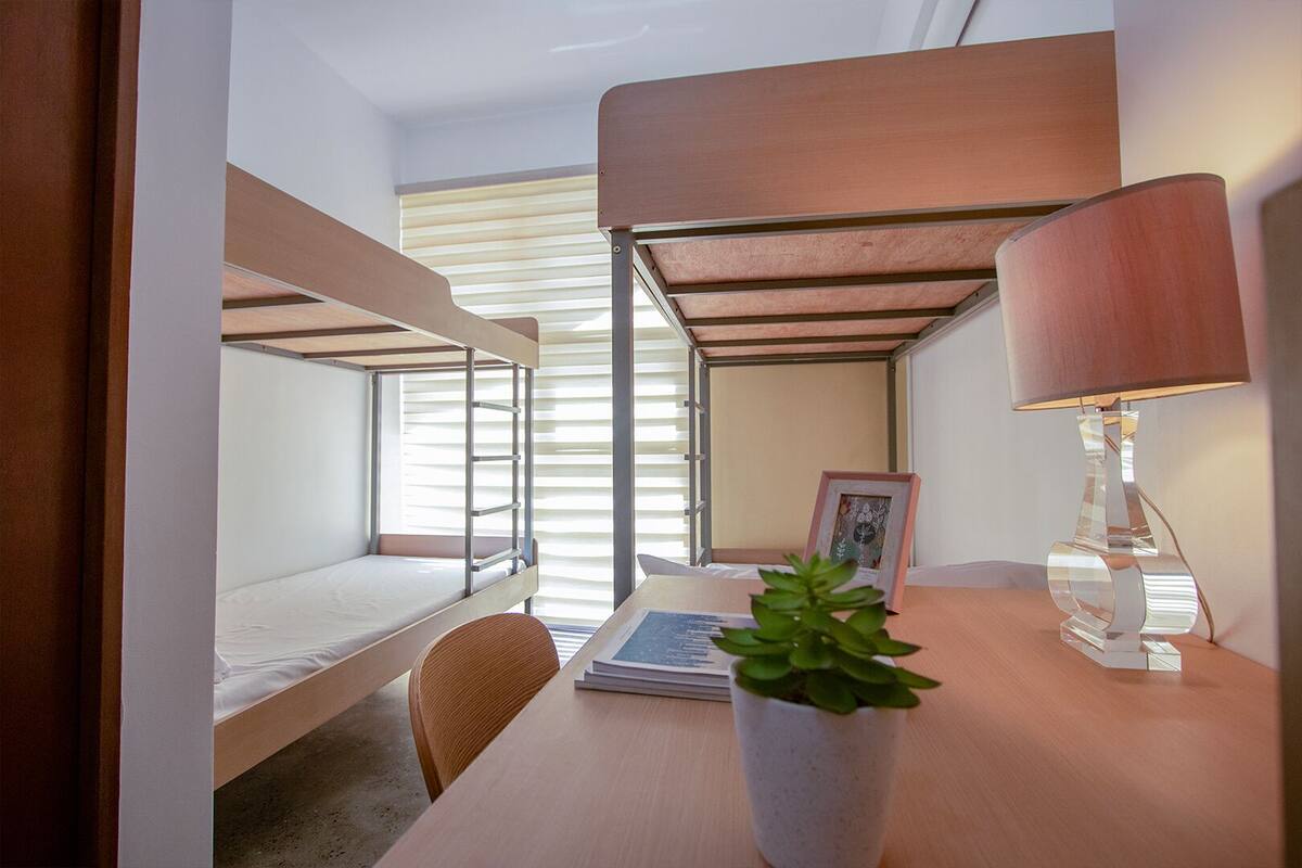 Quadruple Room | WiFi (free), bed sheets
