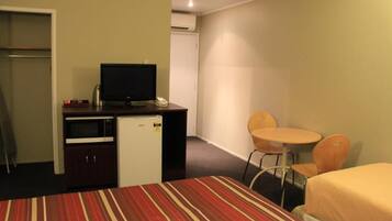 Standard Double Room | Blackout drapes, free WiFi