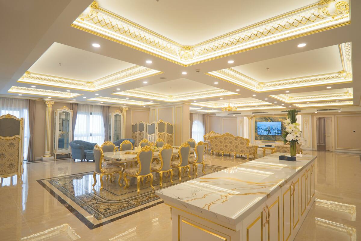 Presidential Room (LaChateau President) | Ruang tamu | 50 inci televisyen LCD dengan kabel 