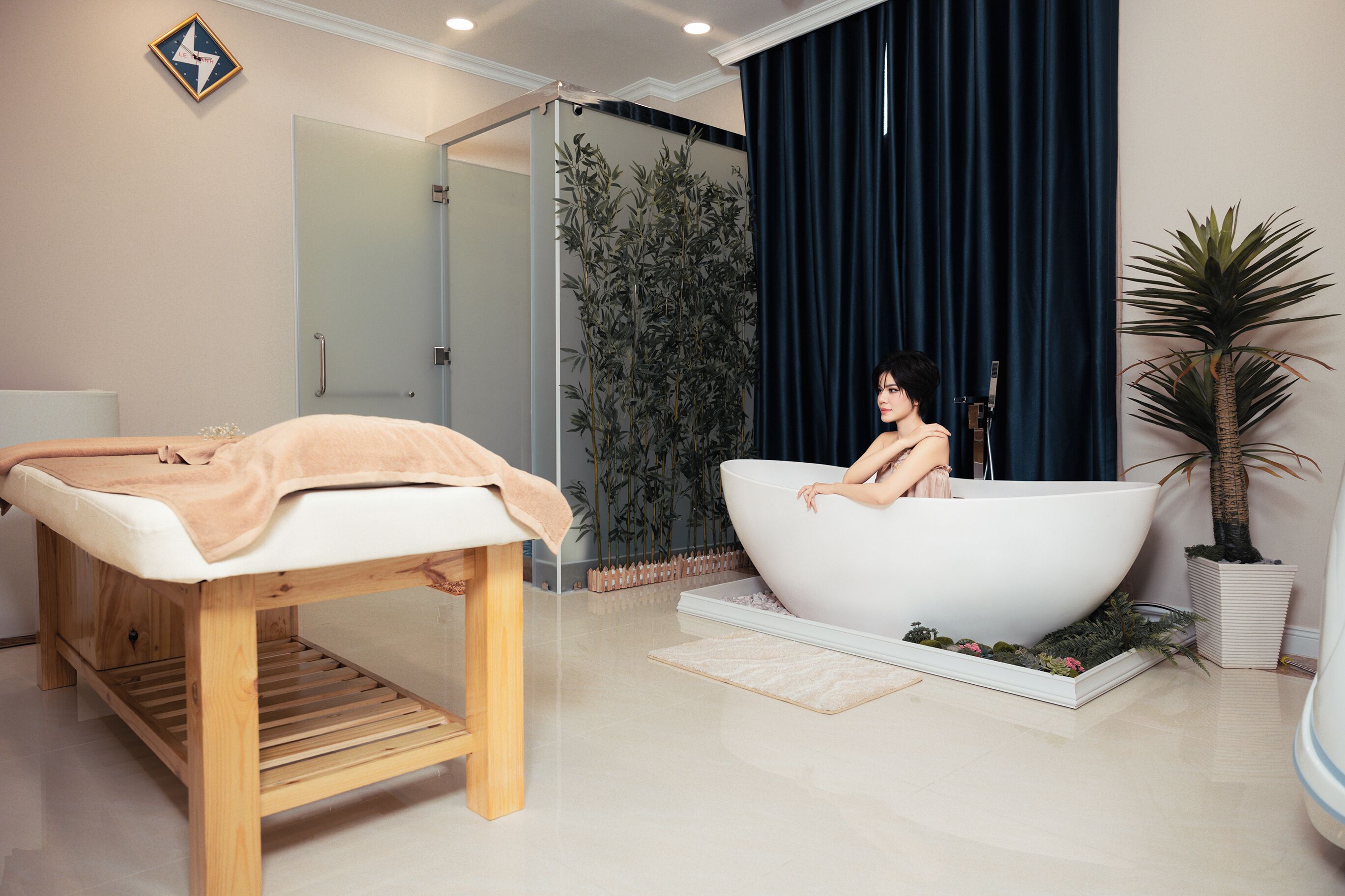 Bồn tắm spa trong nhà