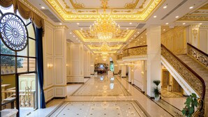 Lobby lounge - LaChateau (Ho Chi Minh City)