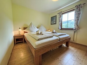 3 bedrooms, Internet