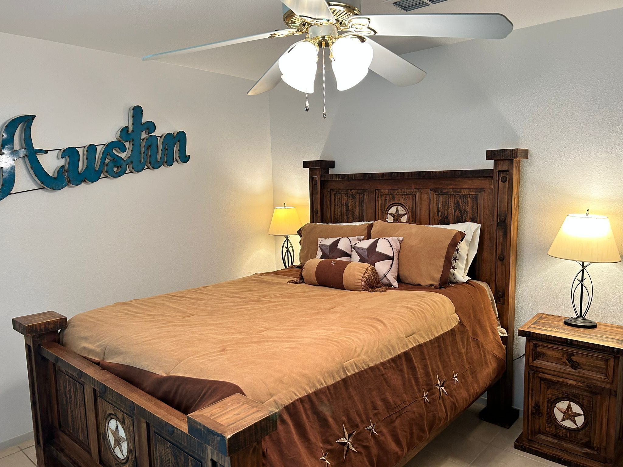 2 bedrooms, iron/ironing board, WiFi (free), bed sheets