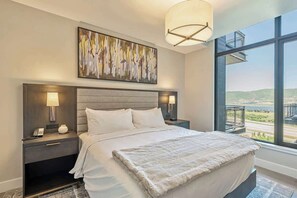 2 habitaciones, escritorio, tabla de planchar con plancha y wifi 