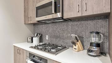 Microwave, oven, stovetop, dishwasher