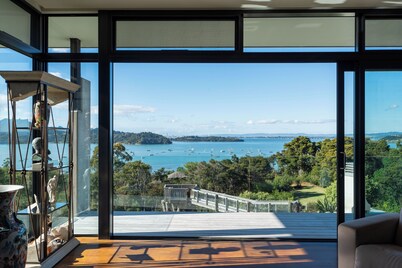 Large executive Villa with Spa and Fireplaces