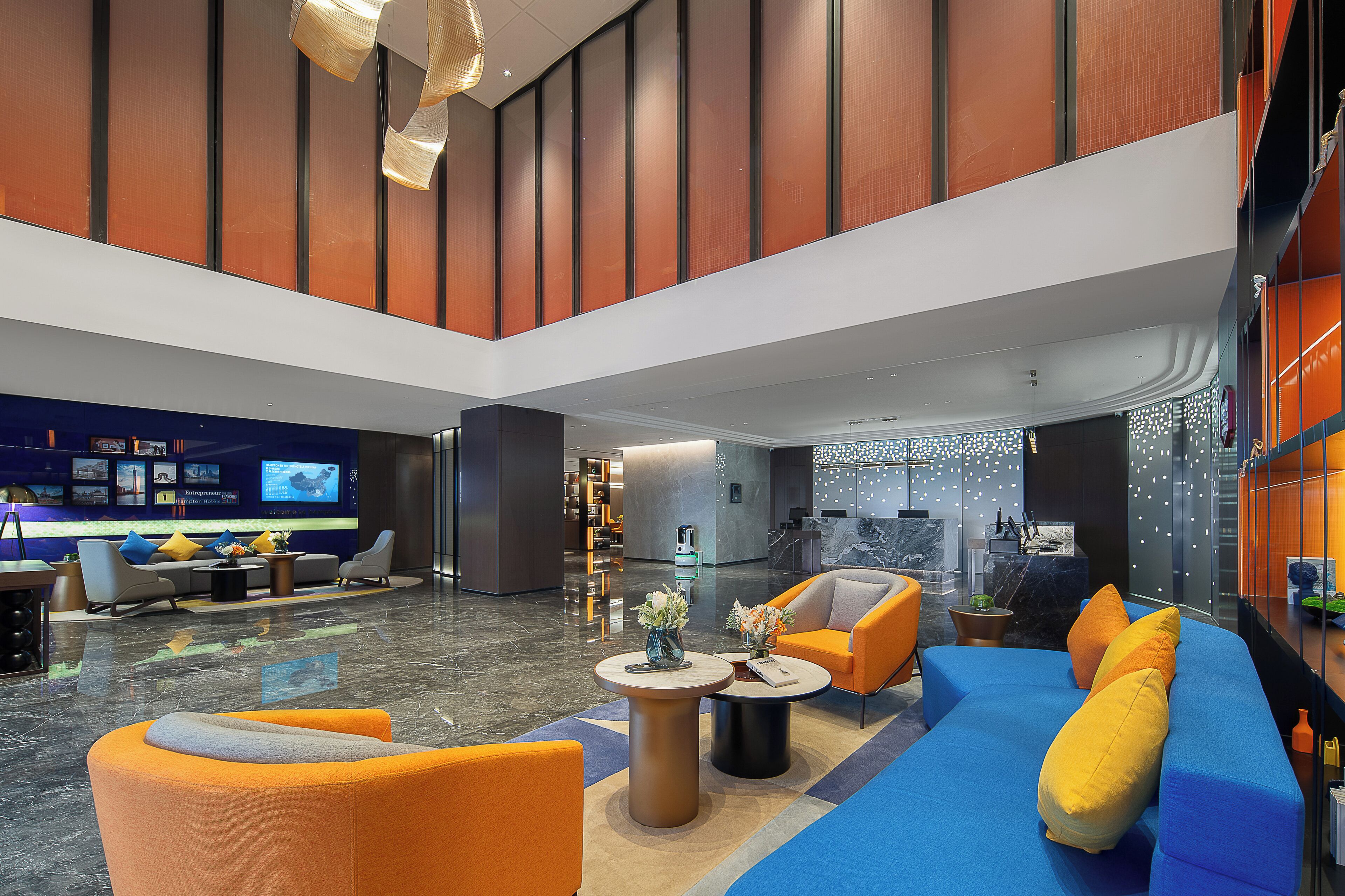 ฝ่ายต้อนรับ