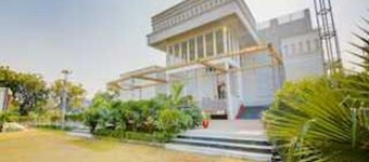 Hotel O Ansal Sushant City Formerly Oak Tree