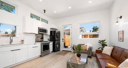 Stunning Guesthouse with Private Entry & Courtyard