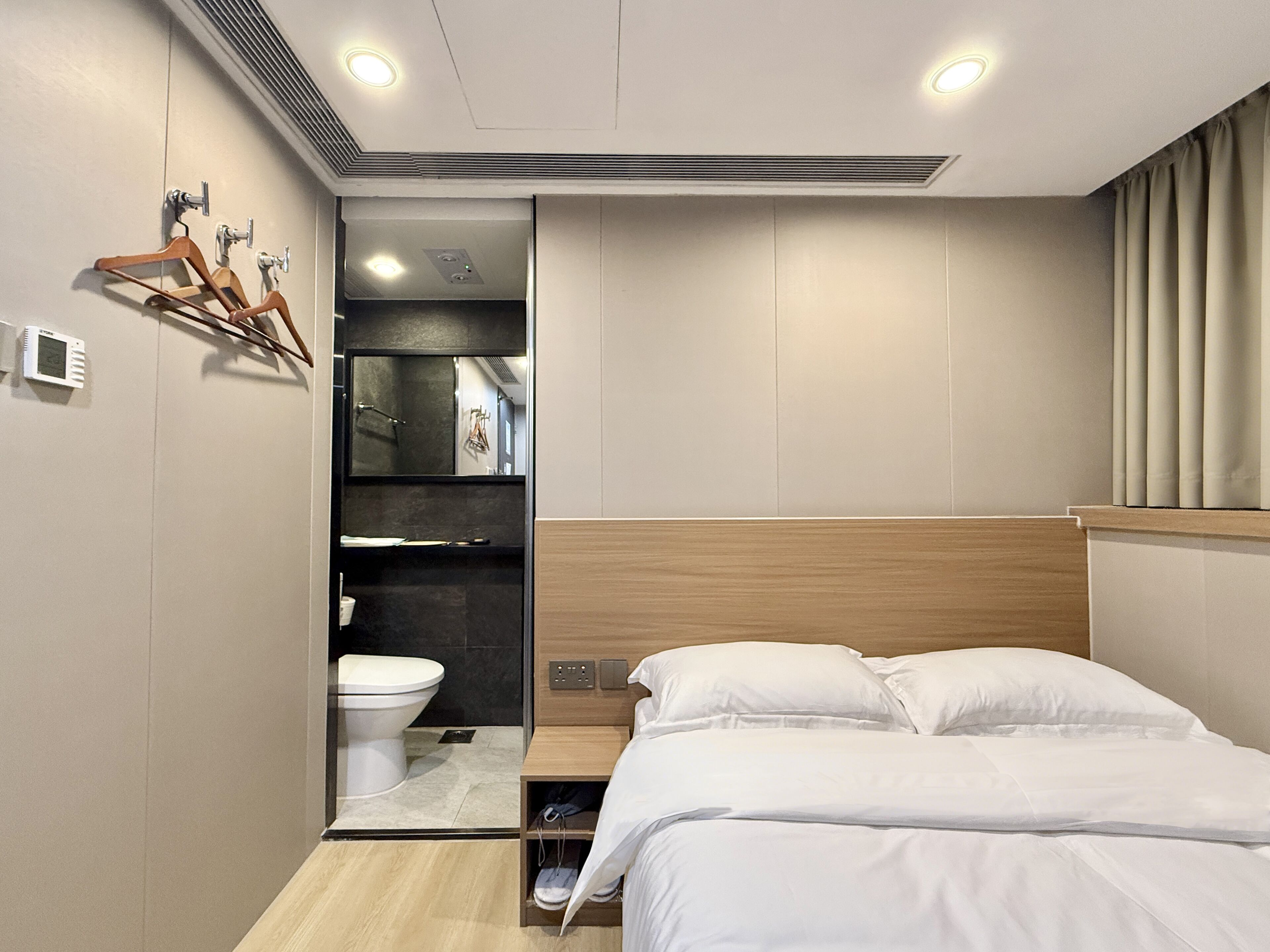 經典雙人房, 城市景 | 遮光窗簾/窗簾、免費 Wi-Fi