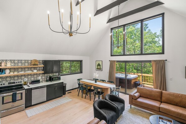 Interior - Welcome to The Basye Swan (Basye)