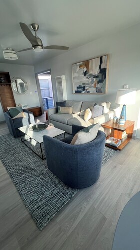 Stay Steps from Hermosa Beach & Pier in Chic Townhome Retreat
