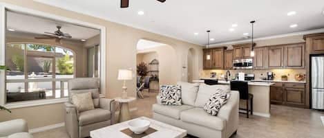 Smart TV, fireplace