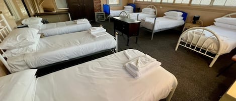 Vierbettzimmer, Gemeinschaftsbad